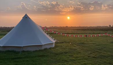 Hall Farm Glamping - Hall Farm Cottages
