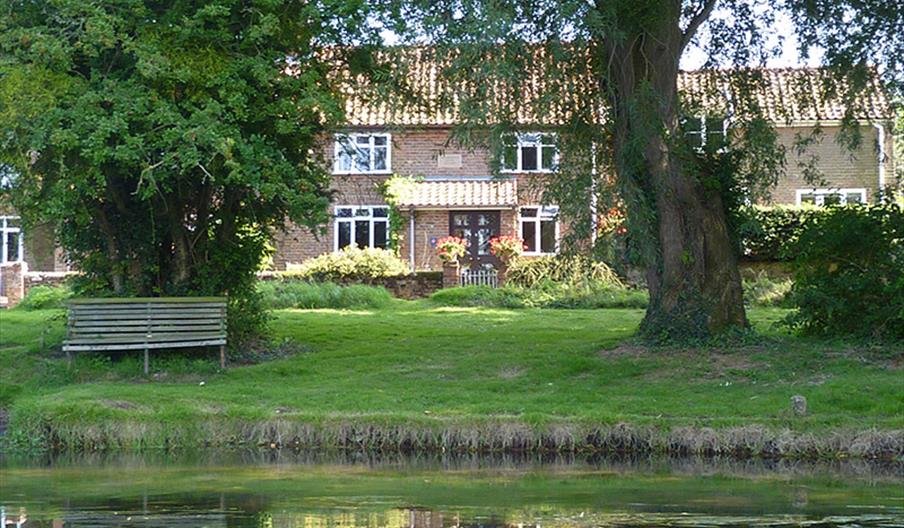 Drabblegate River Cottage