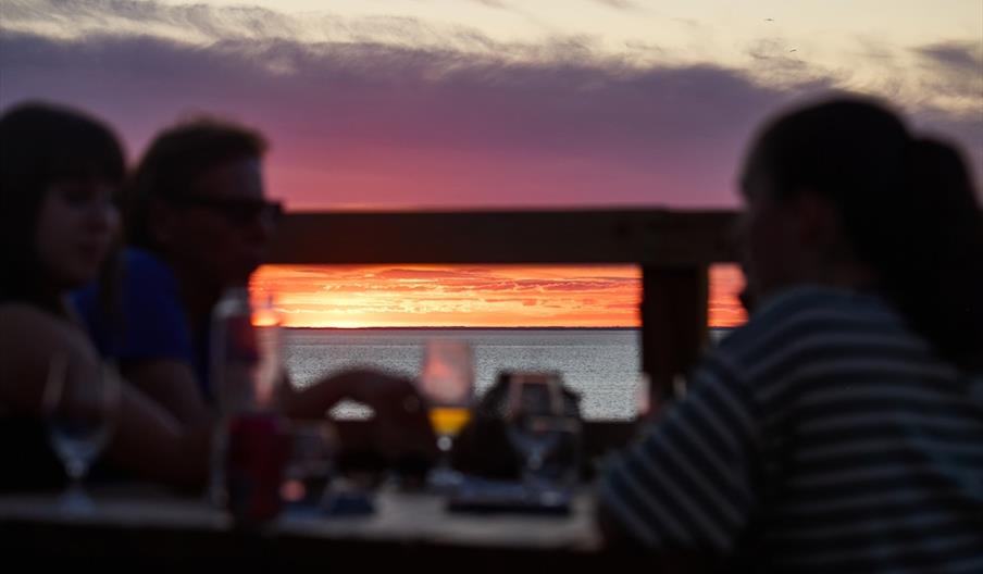 Dune Bar & Kitchen
