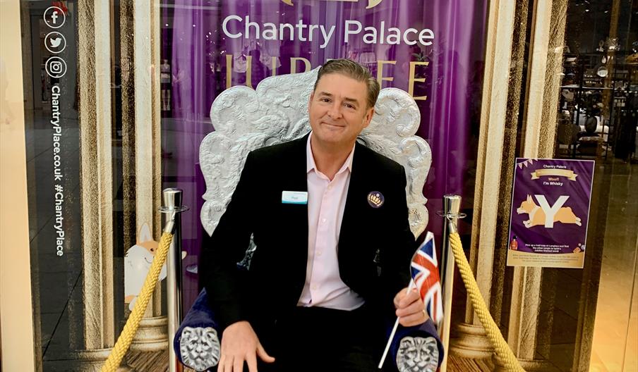 Paul McCarthy on Royal Throne at Chantry Place