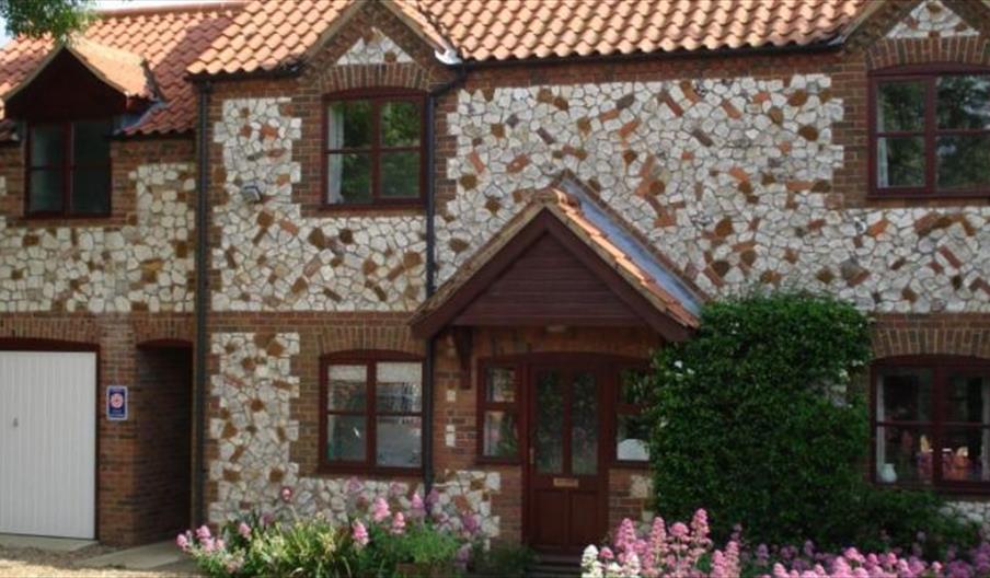 Broadwater Cottage