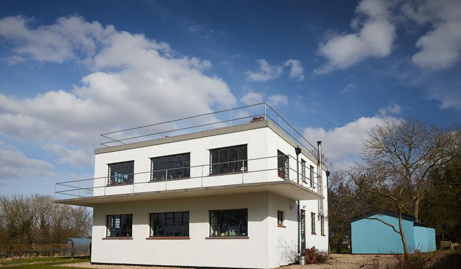 Control Tower Bed and Breakfast