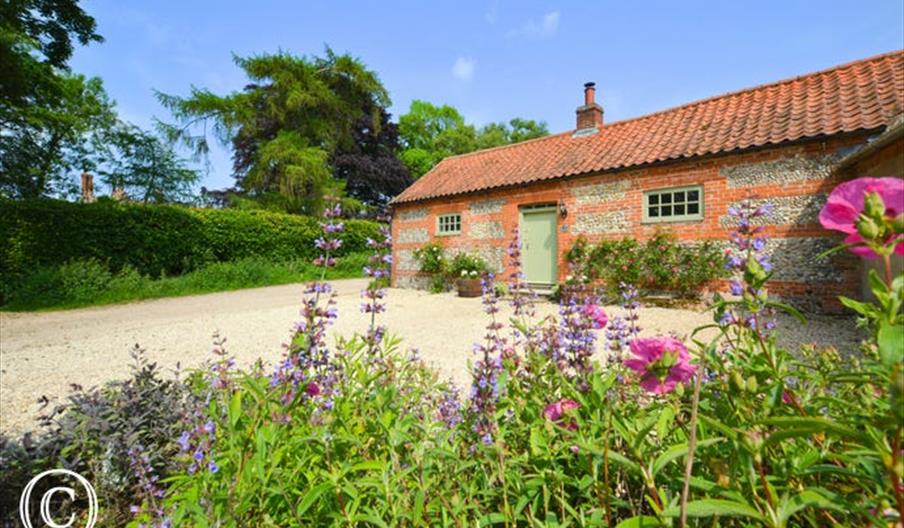 Dockings Cottage @ Hindringham Hall