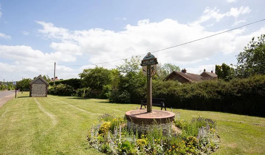 Holme-next-the-Sea village