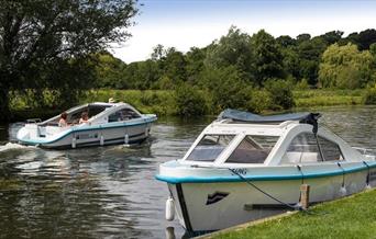 Barnes Brinkcraft - Dayboat Hire