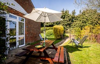 Woodview Cottage, enclosed garden