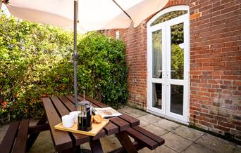 Seclusion Cottage, Patio