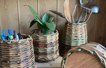 Willow weaving - mini baskets