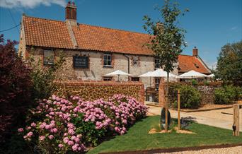 White Horse Holme, Village Pub, Local Real Ales, Local menu