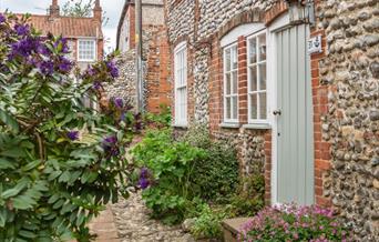 Blakeney Cottage Company