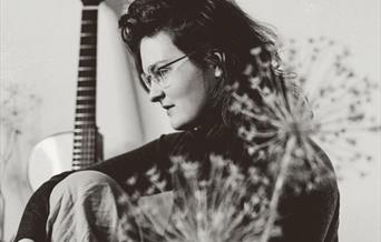 Iona Lane - Live Music Gig