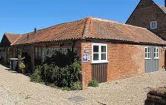 Lilac Barn and Lilac Lodge