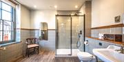 The Feathers Bathroom