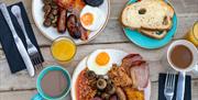 Unlimited brunch FEAST