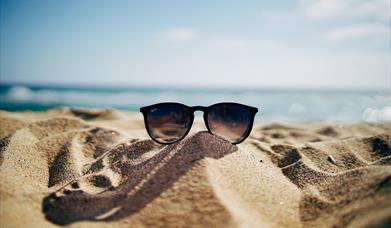 Book a special offer date at the Mousetrap and enjoy a week basking in the sunshine on Wells beach