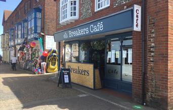 Breakers Cafè