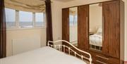 Master Bedroom, Beach View, Walcott, Beach Holidays, Pet friendly, Barn & Beach