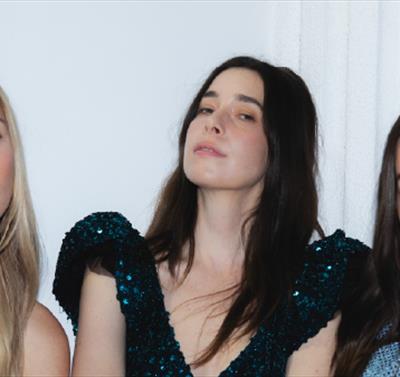 the three members of the band Haim