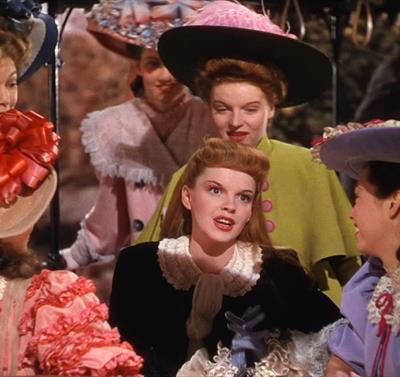 Christmas at Broadway: Meet Me In St. Louis
