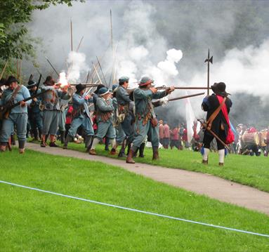 Guided walk on the Siege of Newark with Patrick Mercer, OBE, Classic Battlefield Tours