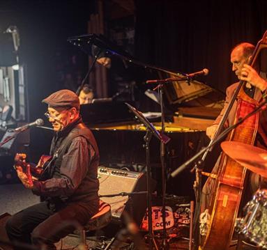 Sounds of Latin America with Ernesto "Renán" Uquillas and the Edgar Macías Quartet
