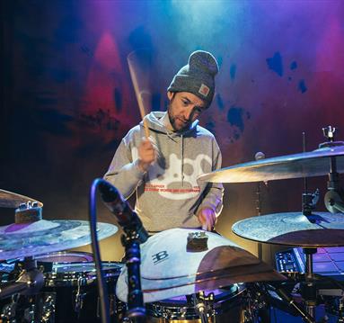 Richard Spaven playing the drums