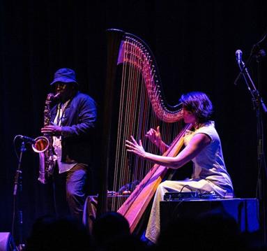 Alina Bzhezhinska Quartet ft. Tony Kofi