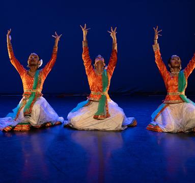 Applause Youth Dance Festival Marketplace
