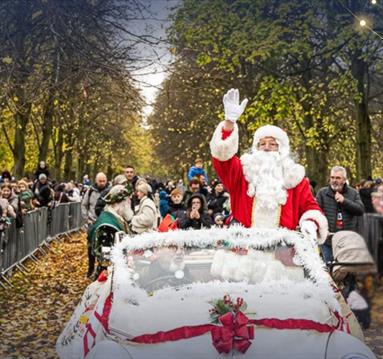 The Arrival of Santa
