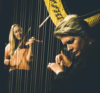 Photo of Catrin Finch and Aoife Ní Bhriain