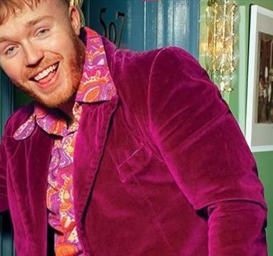 Finlay Christie: Champagne Casanova
