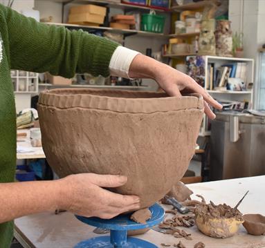 Hand-Building Pottery with Rachel Wood