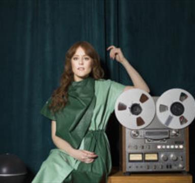 Hannah Peel
