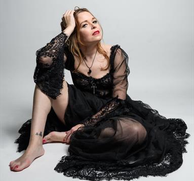 Juliette Burton: Villain Era
