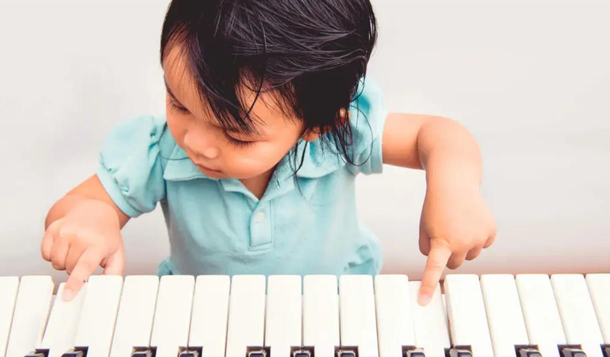 Sonic Explorers with Tatenda Chitsamba
