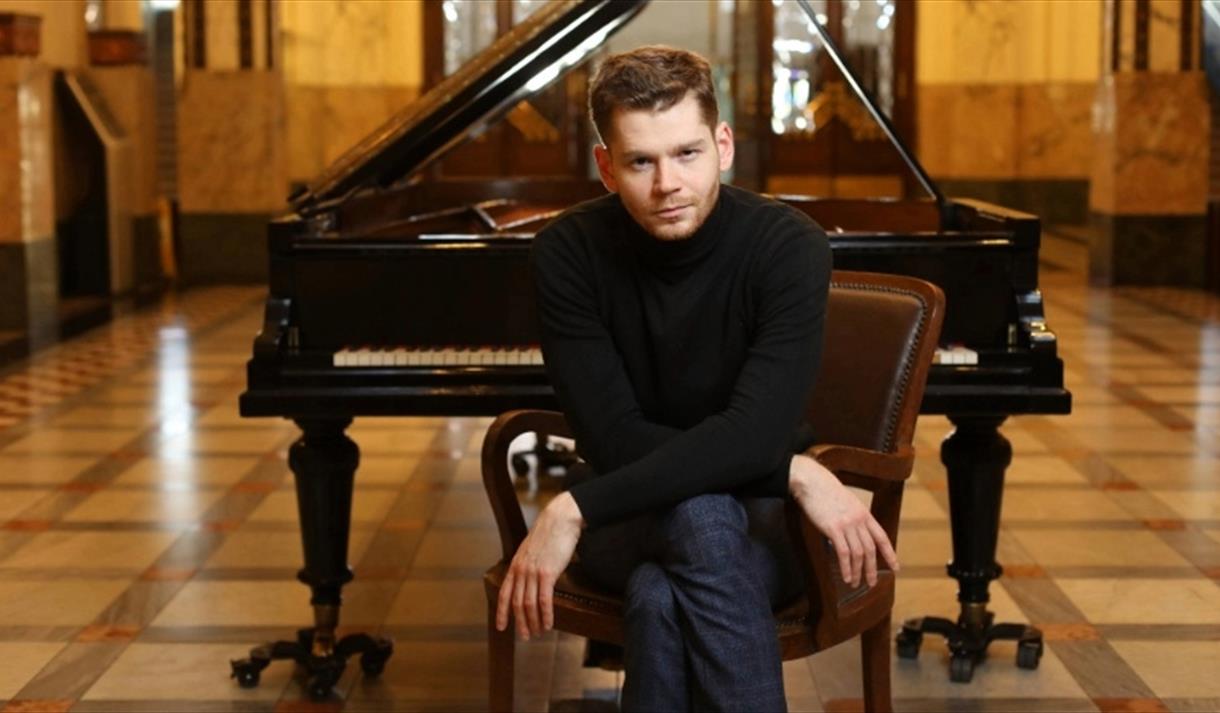 Andrey Gugnin, Piano