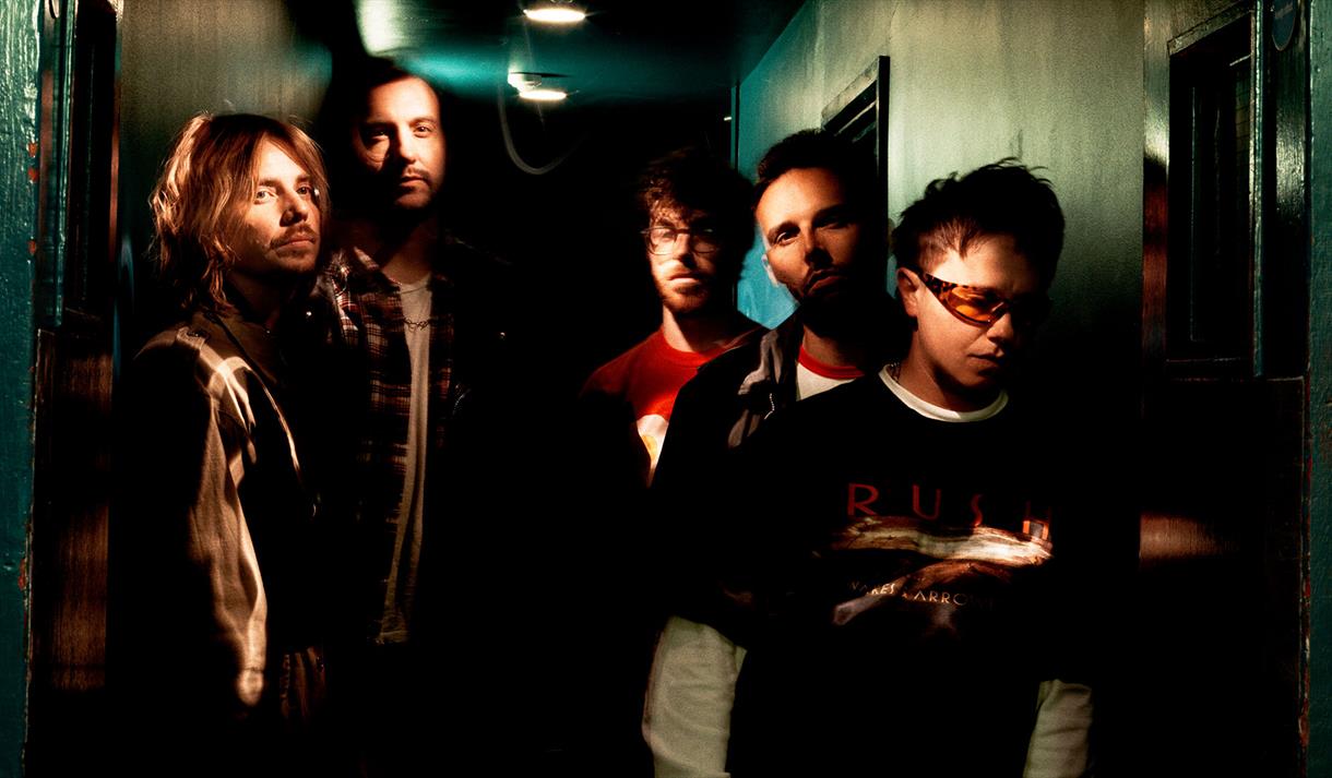 Nothing But Thieves
