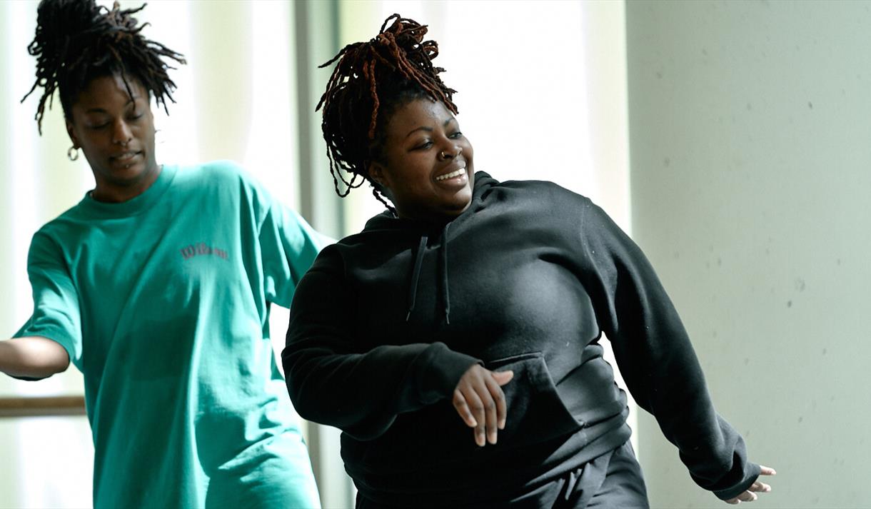 Ebnflōh Dance Company Workshop with Spicey and MC Jai Nitai Lotus (for ages 18 and over)