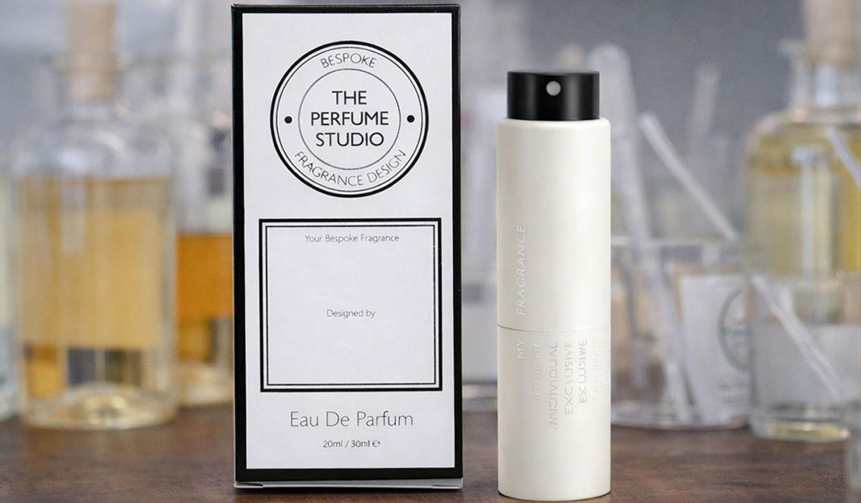 Fragrance Design Experience - The Perfume Studio
