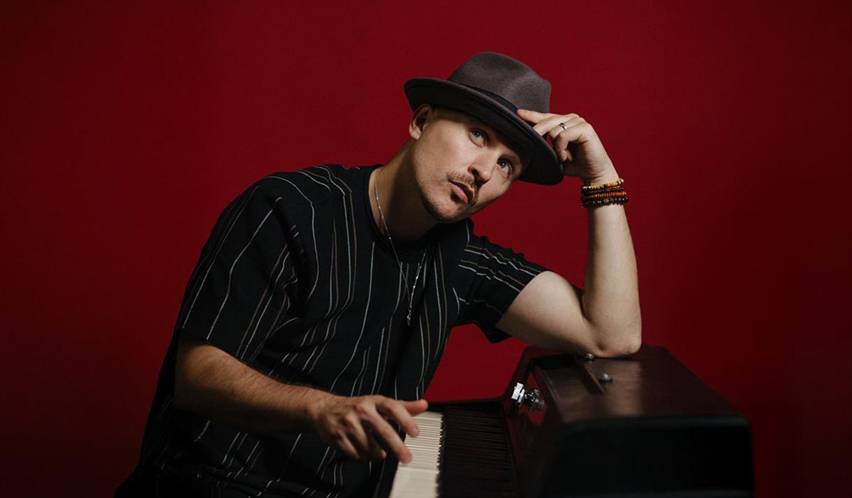 Greg Coulson at Peggy's Skylight
