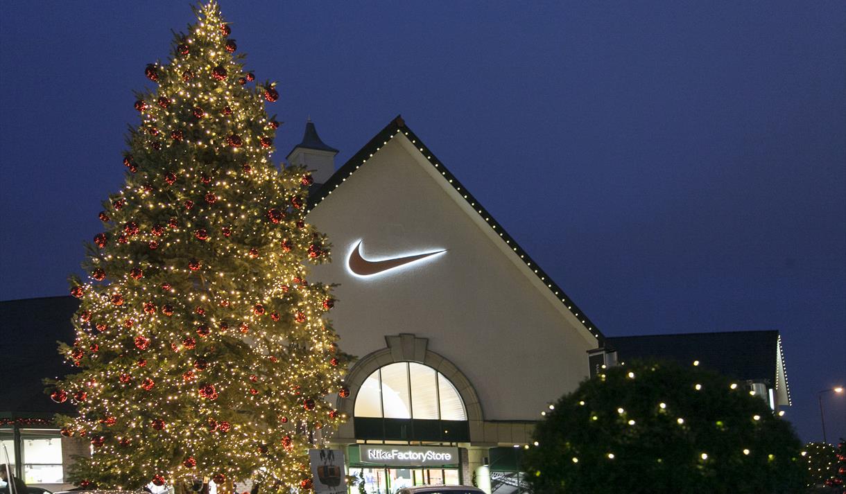 Christmas Lights Mansfield 2022 Christmas Light Switch On At East Midlands Designer Outlet - Visit  Nottinghamshire