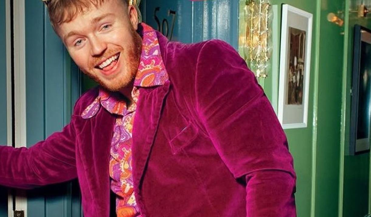 Finlay Christie: Champagne Casanova

