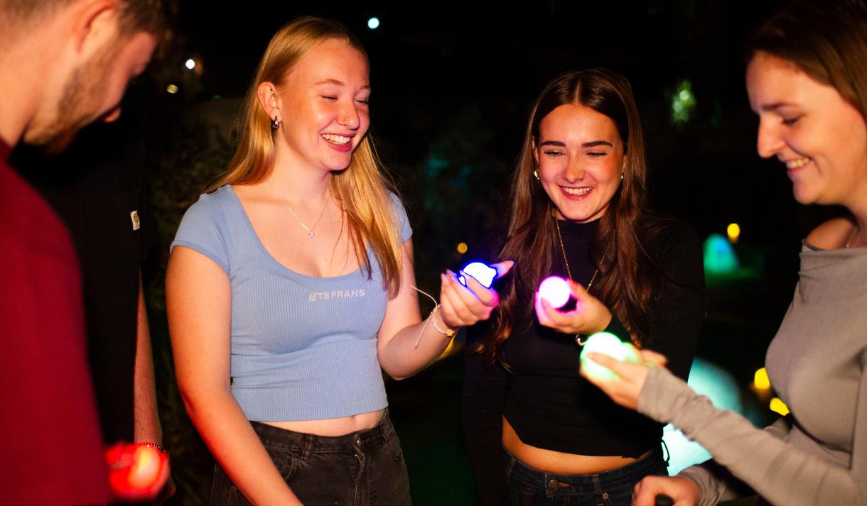 Halloween Candlelit Golf At The Lost City Nottingham
