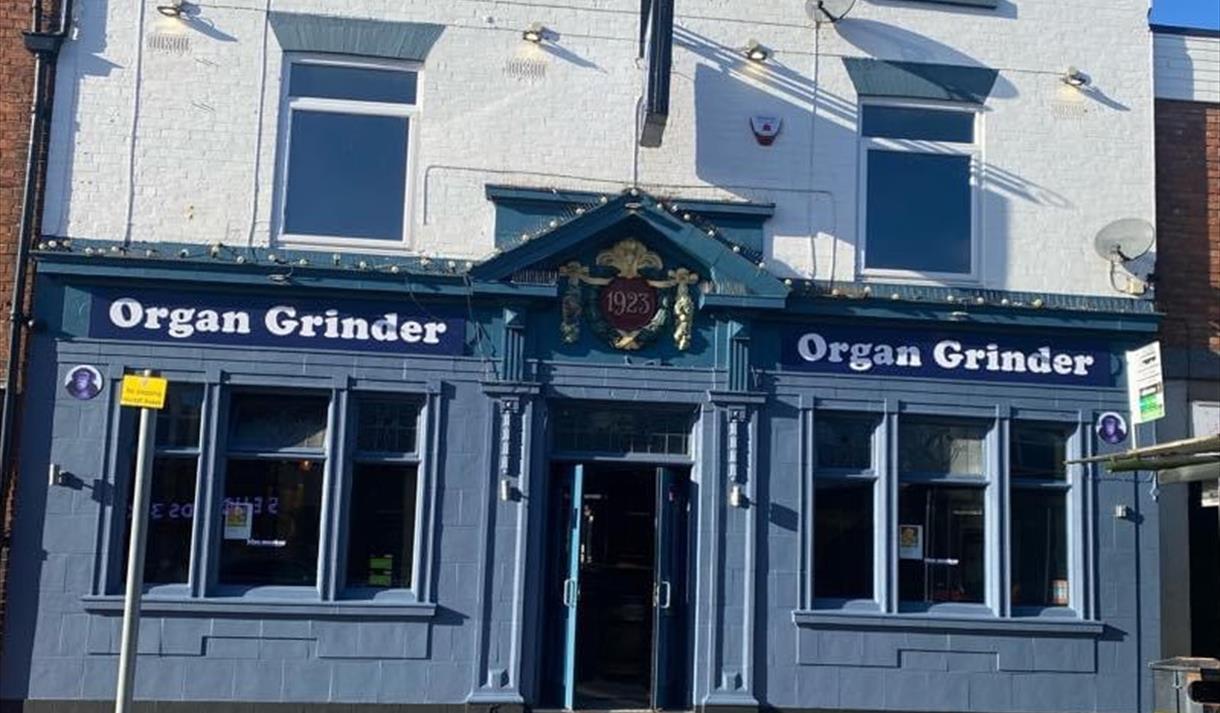 The Organ Grinder - Arnold

