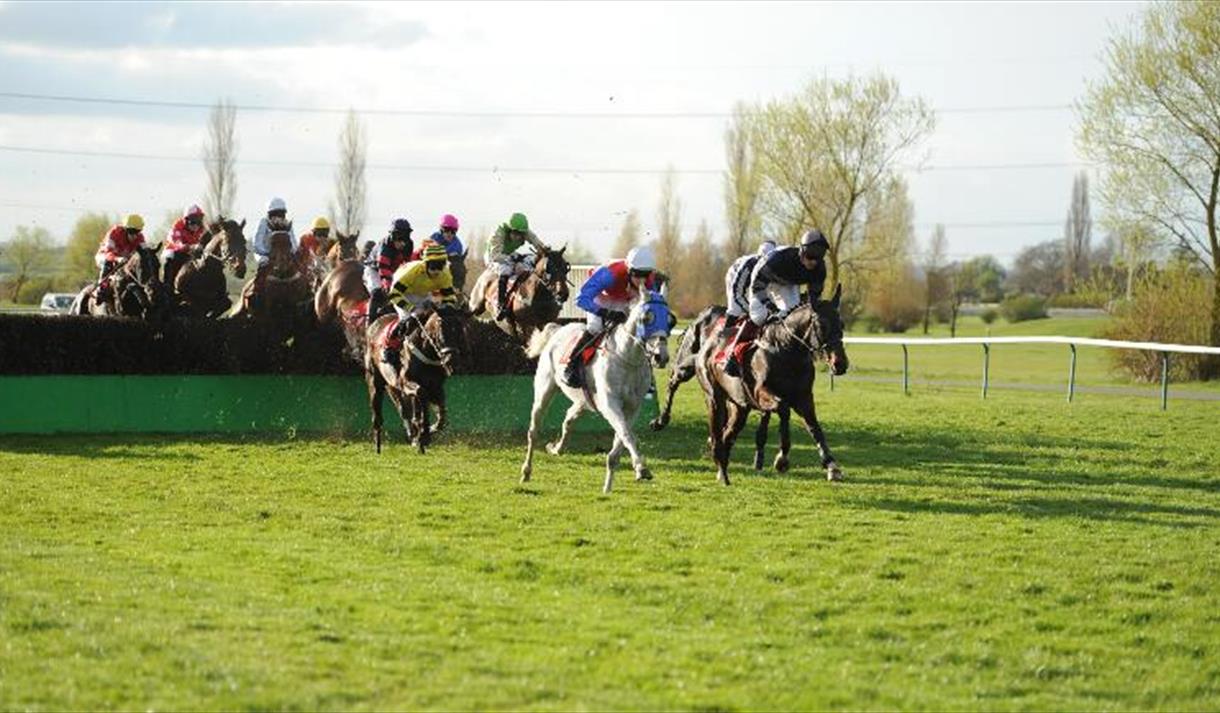 Tuesday Afternoon Jumps Racing

