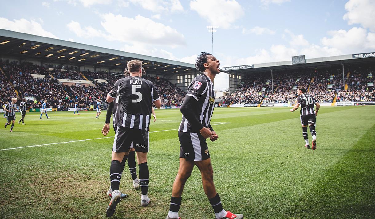 Notts County v Stockport County
