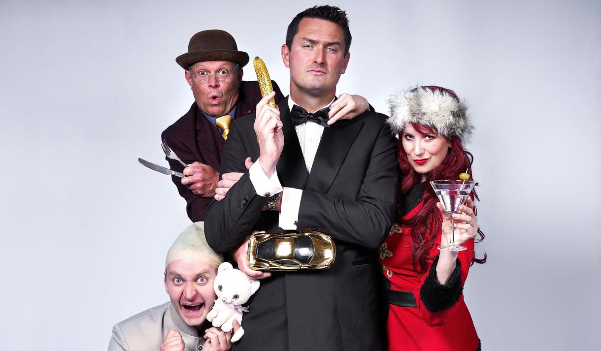 Photo of the Live & Let Dine Dining Experience cast