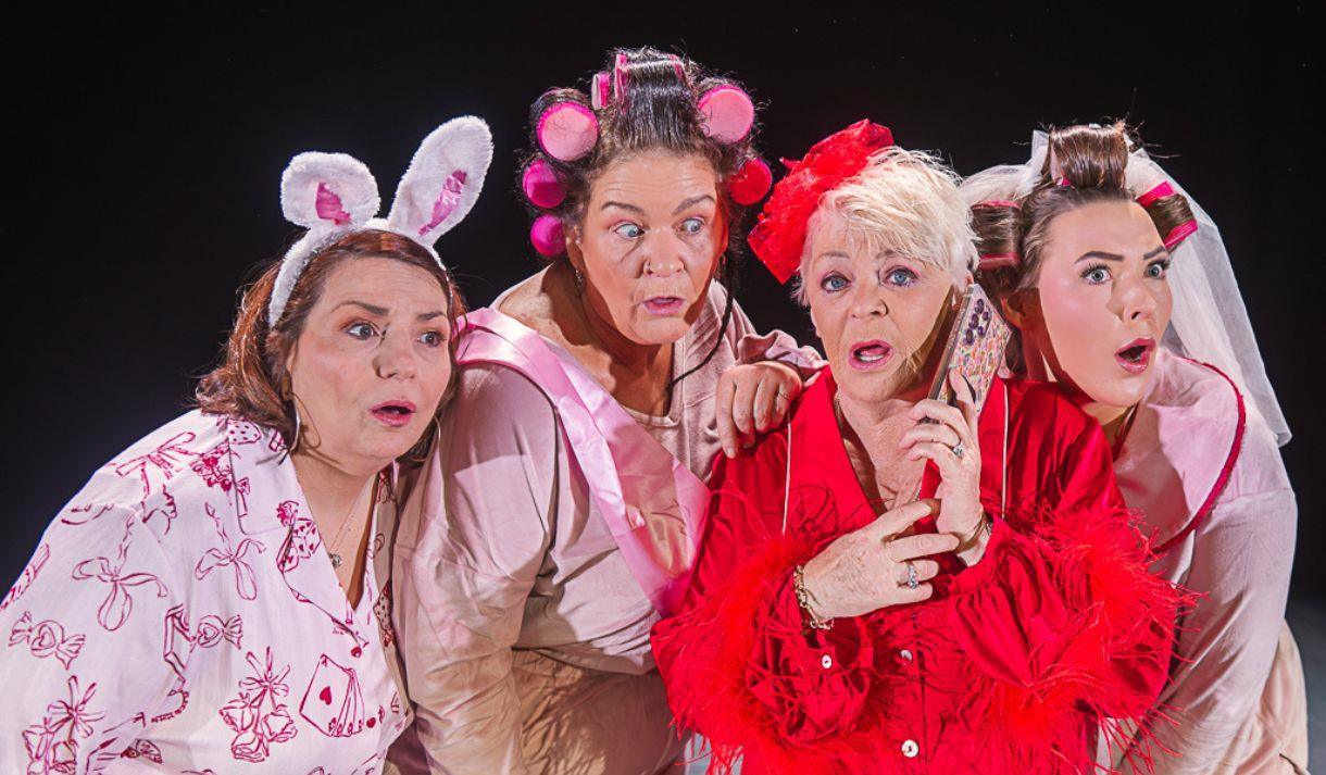 Desperate Scousewives
