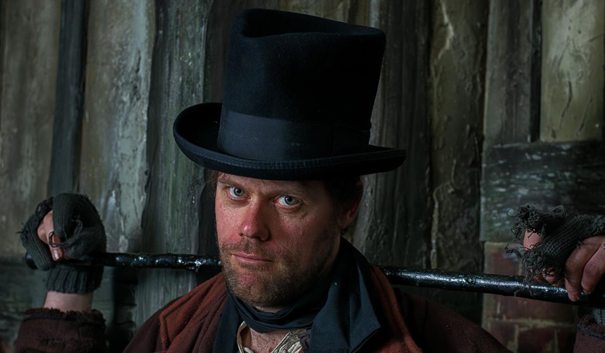 Crime Club: Victorian Criminal Mastermind
