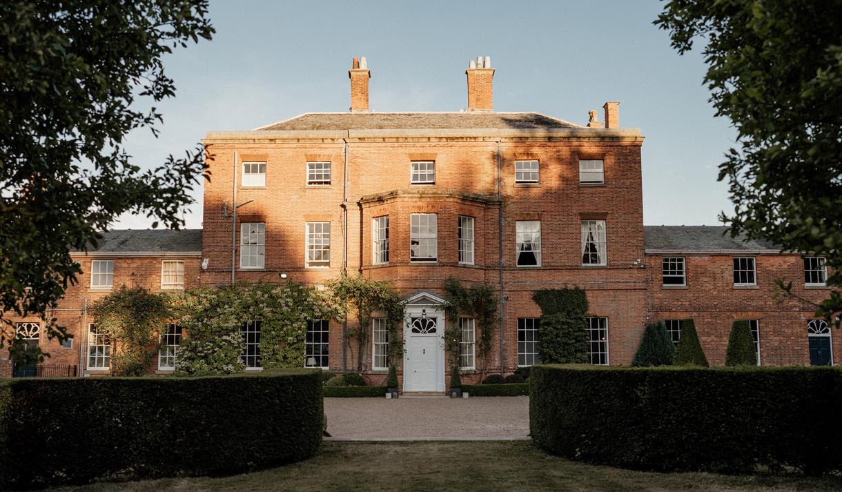 Picture of sunlit Norwood Park showing delightful setting